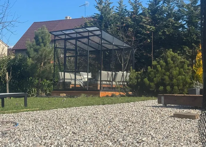 Private House With Garden Ferienhaus